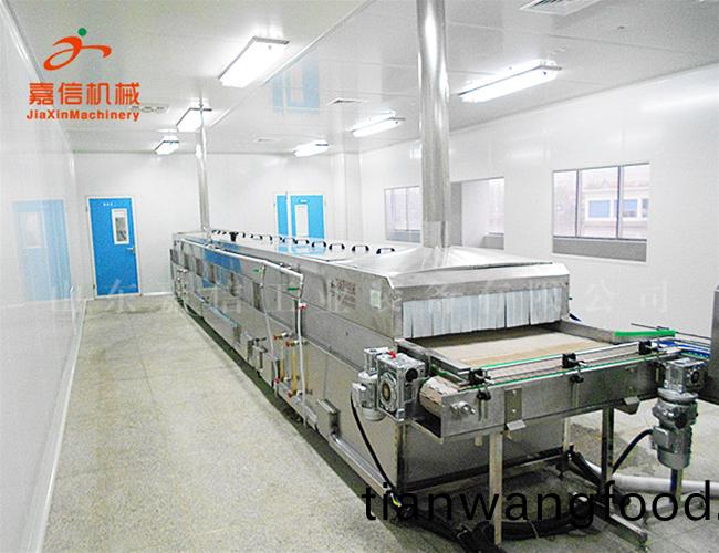 缾裝、灌(guan)裝隧道(dao)式殺菌流(liu)水(shui)線(xian)